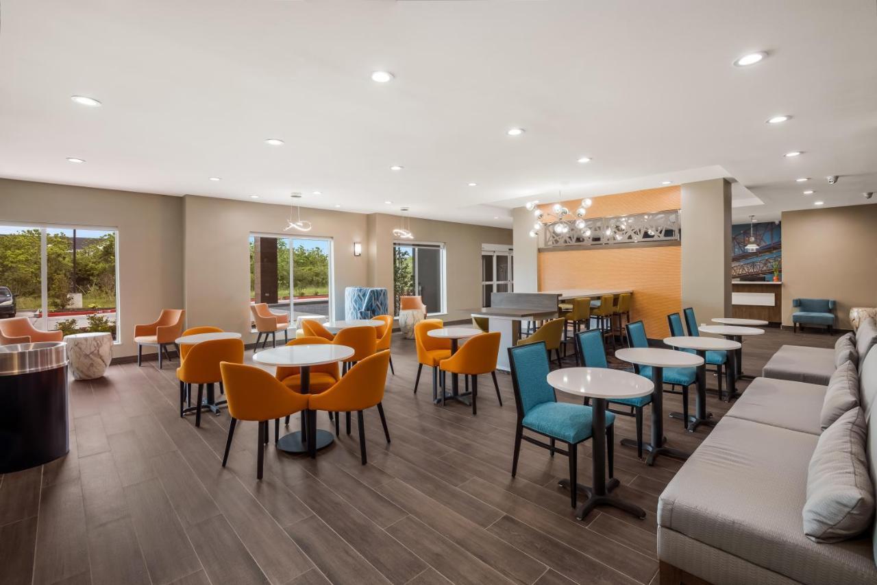 La Quinta Inn & Suites By Wyndham Sulphur Lake Charles エクステリア 写真